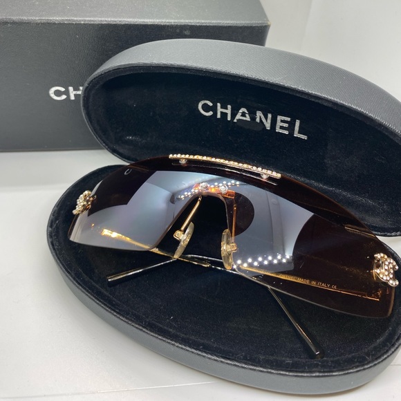 Gorgeous Brown Tint Chanel Sunglasses - Picture 2 of 6